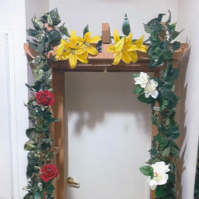 Custom arbour for weddings at Bragg Farm