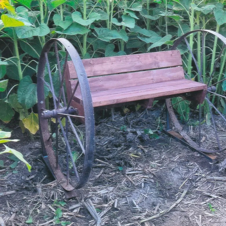 Custom stationary bench with wheels